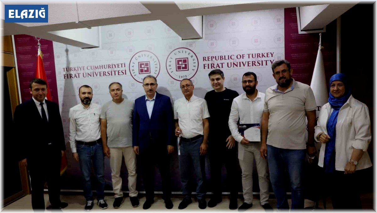 Rektör Göktaş başaralı akademisyenleri ödüllendirdi