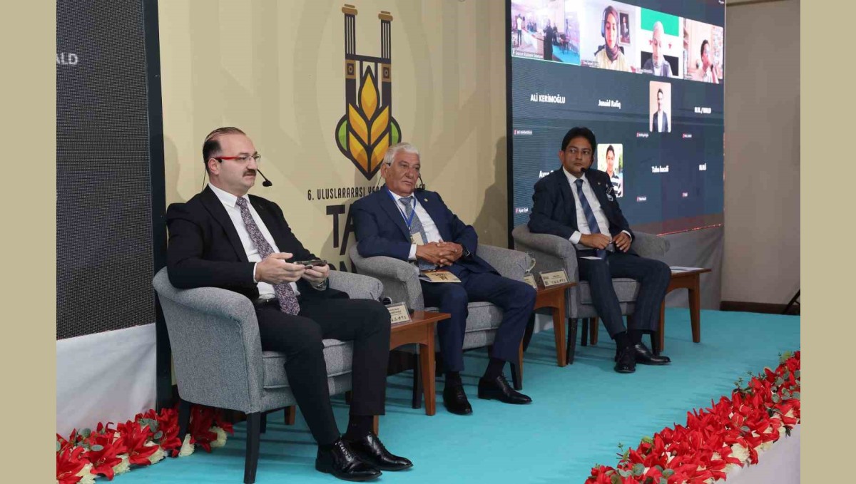 Rektör Hacımüftüoğlu, 6. Uluslararası yerel yönetimler tarım kongresinde panelist olarak yer aldı