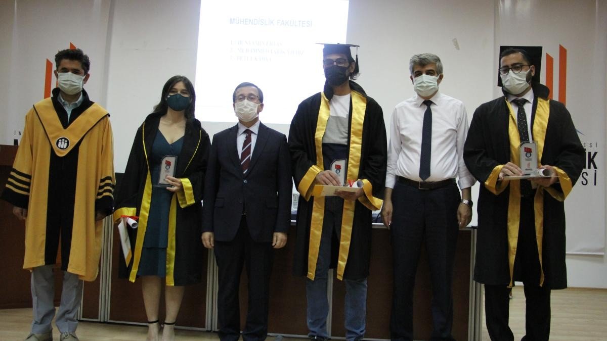 Rektör Kızılay'dan pandemiye rağmen iyi eğitim vurgusu