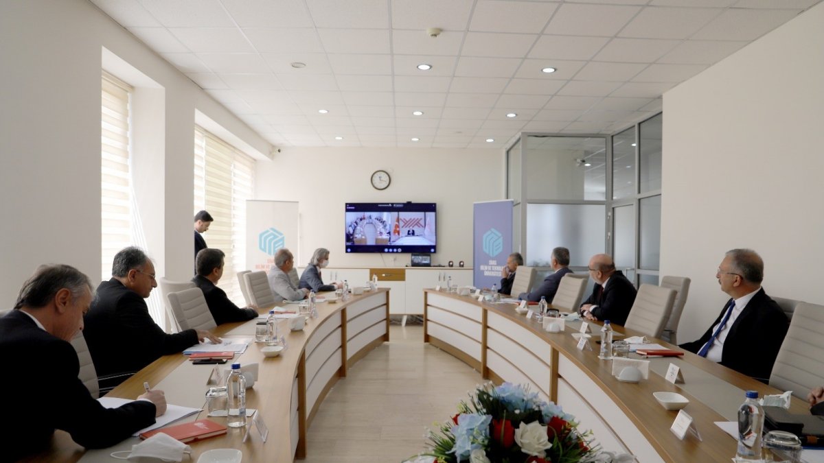 Rektör Levent, Anadolu Üniversiteleri Birliği toplantısına katıldı