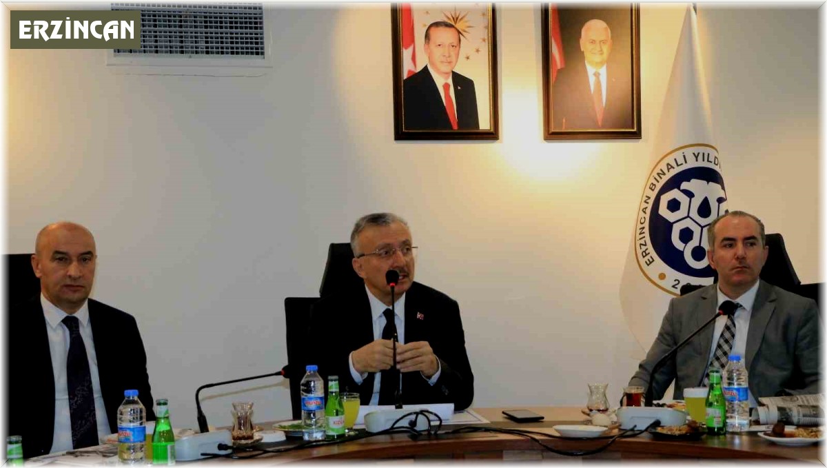 Rektör Prof. Dr. Levent, gazetecilerle bir araya geldi