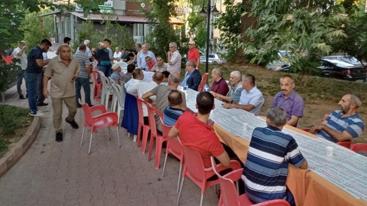 Reşat Erdoğan, mahalle buluşmalarına devam ediyor