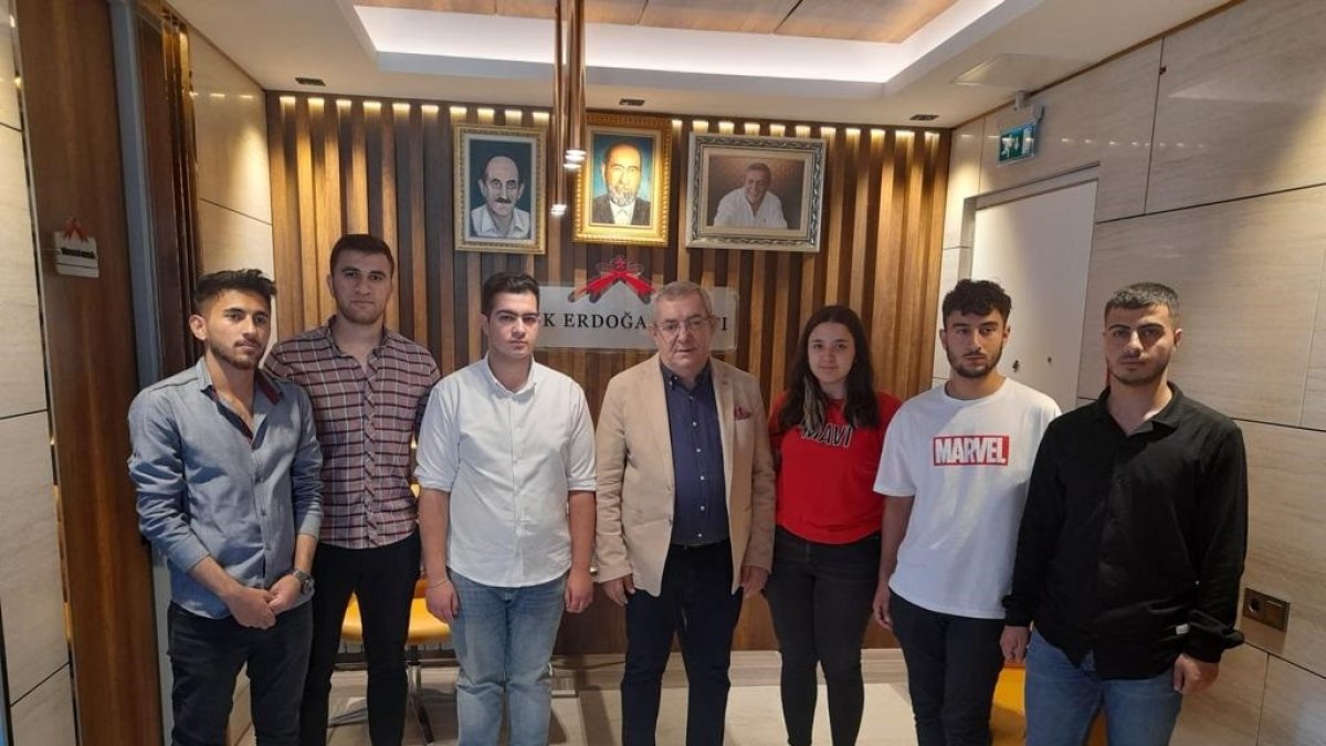 Reşat Erdoğan, Yıldıztepe Mahallesi'ndeki vatandaşlarla buluştu