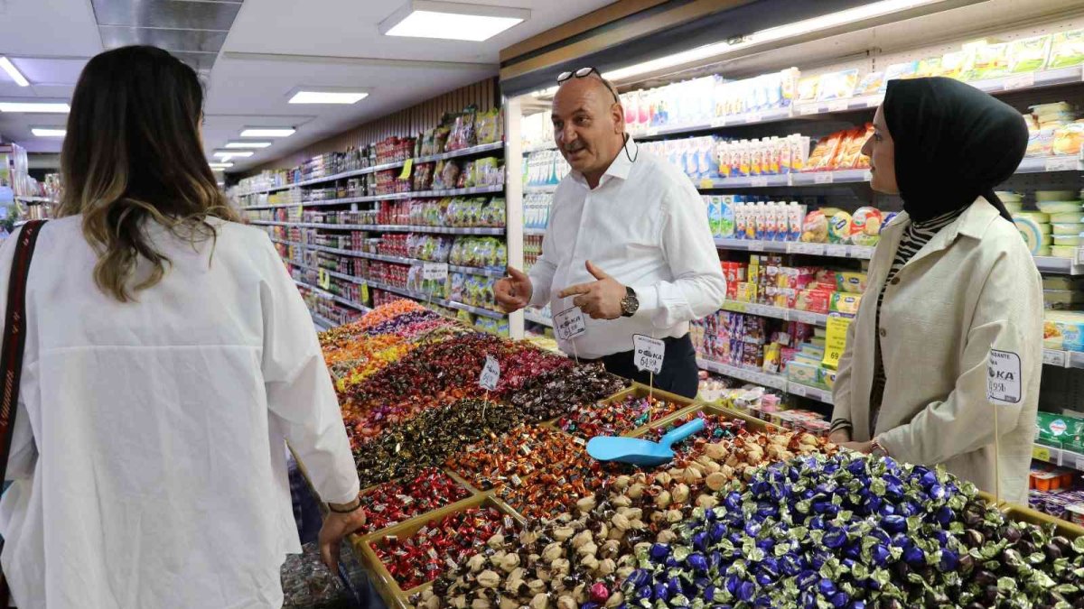 Roka'da bayram alışverişi başladı
