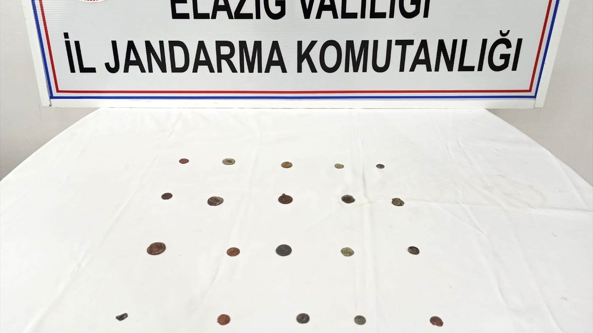 Roma dönemine ait sikkeleri jandarmaya satmak isteyen şüpheli yakalandı