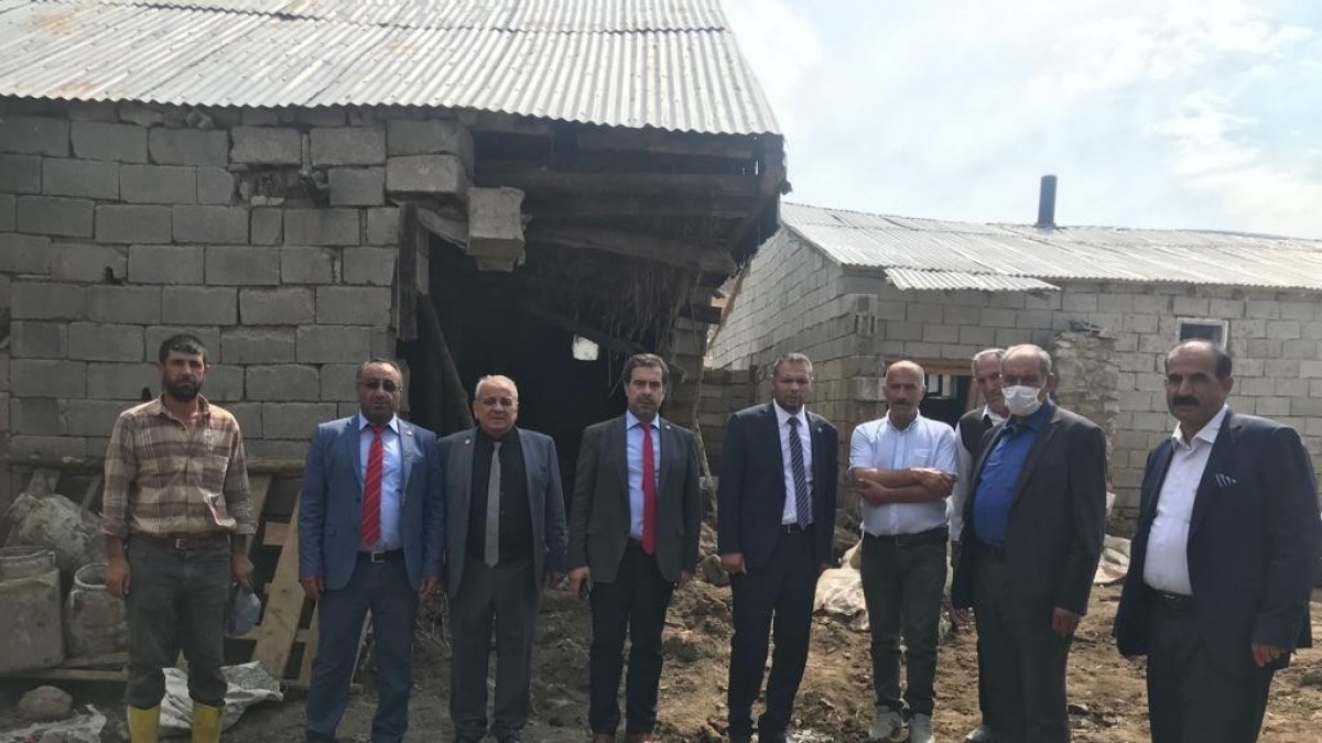 Saadet Partisi heyeti sel bölgesinde