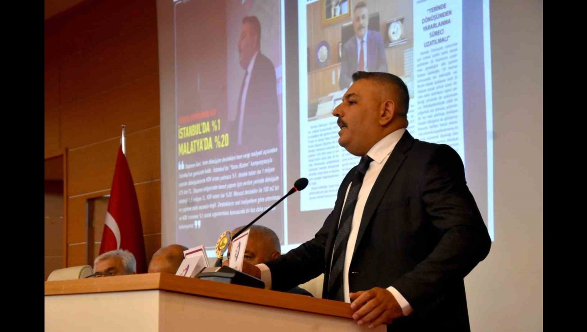Sadıkoğlu: "Bu şehir 16 ay imar bekledi, yerinde dönüşüm süresi uzatılmalıdır"