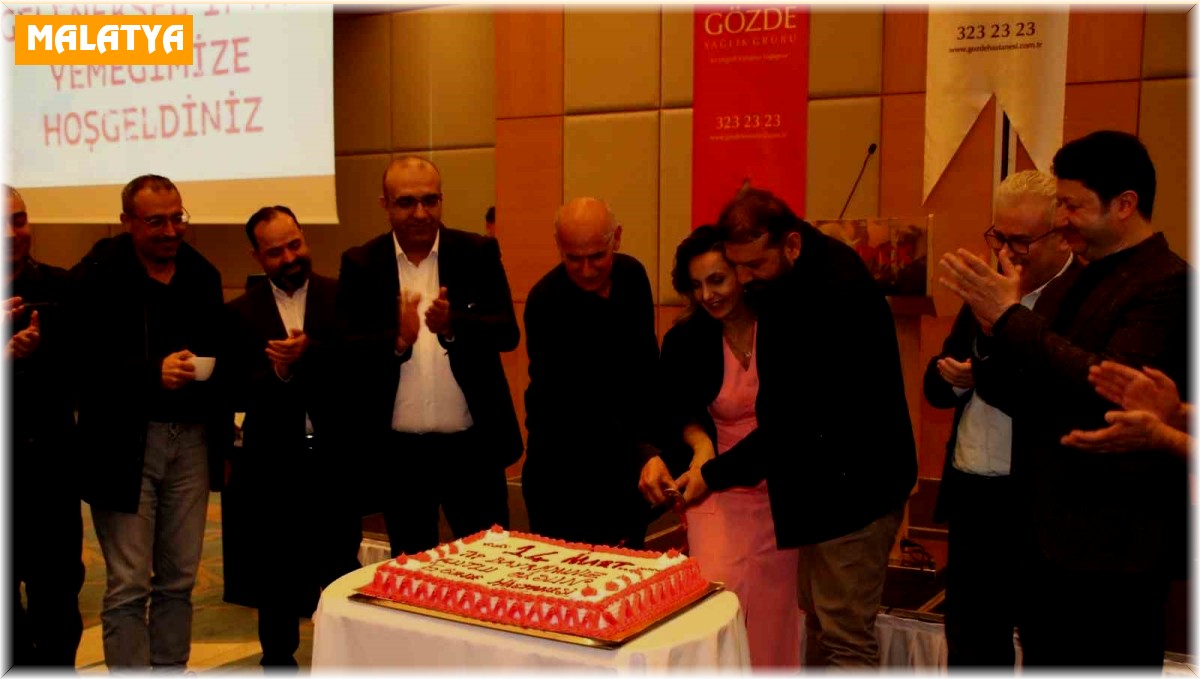 Sağlık çalışanları 14 Mart'ı kutladı