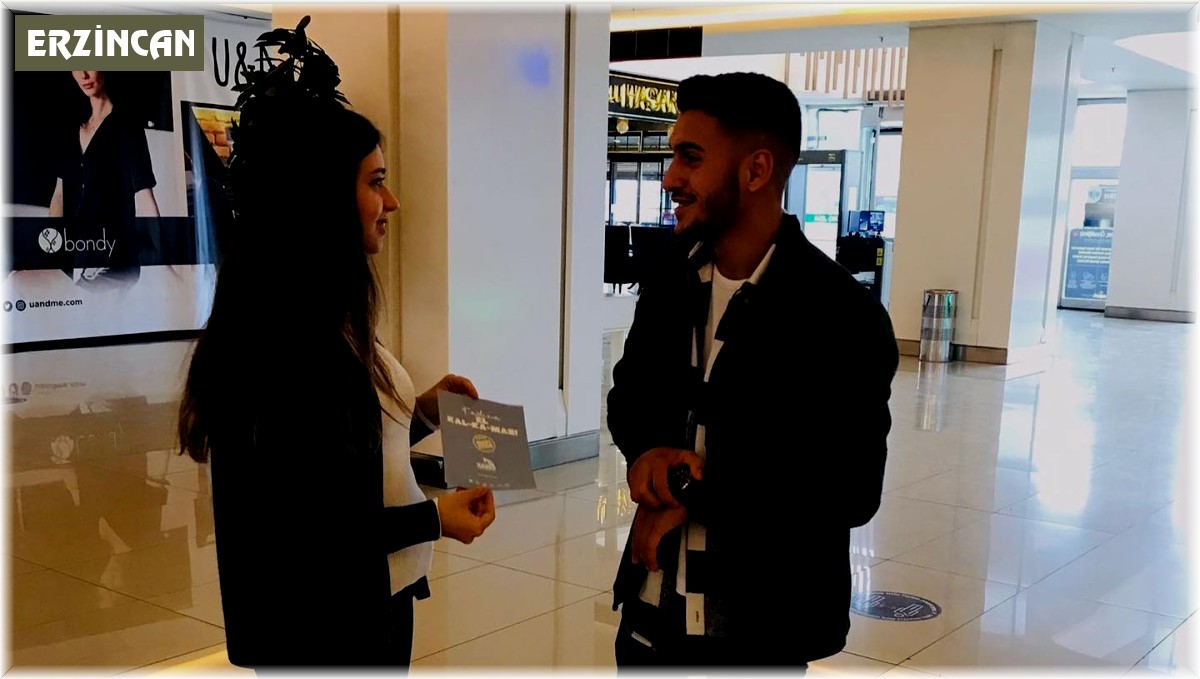 Sağlık çalışanlarından "Kadına el kalkmaz" sloganıyla bilgilendirme faaliyeti