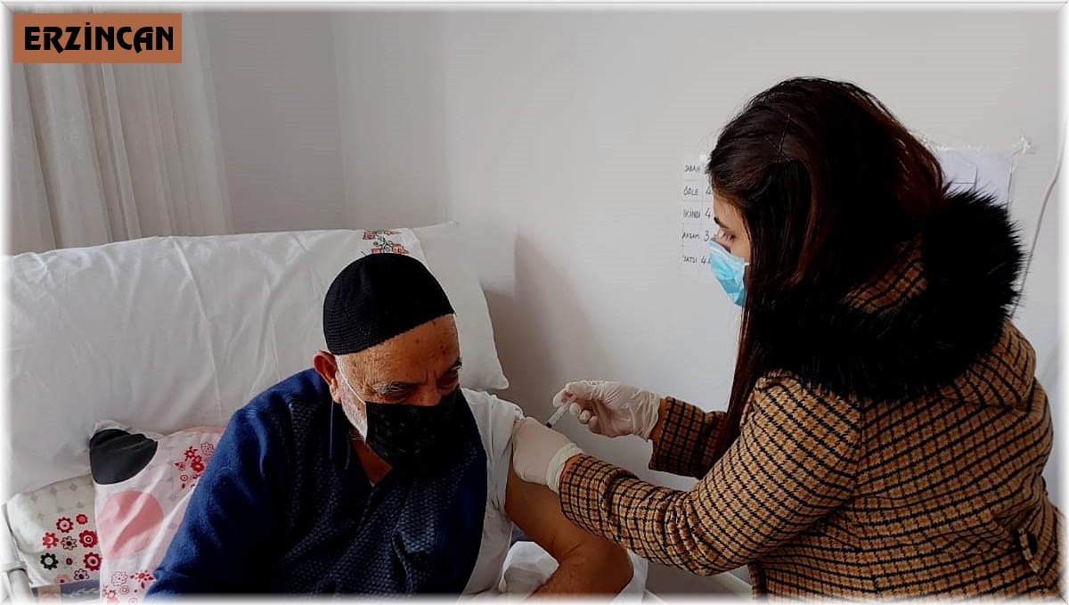 Sağlık ekipleri aşılama çalışmalarını sürdürüyor