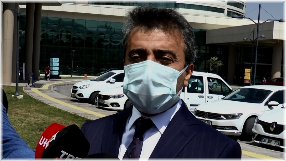 Sağlık Müdürü açıkladı, son 4 ayda 2 doz aşısını olan kimse hastaneye yatmadı