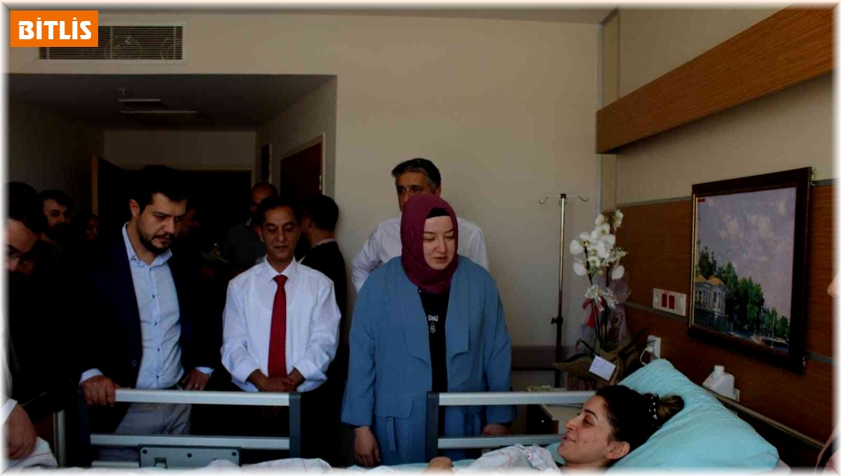 Sağlık Müdürü Demiray'dan kazada yaralanan hemşireye ziyaret