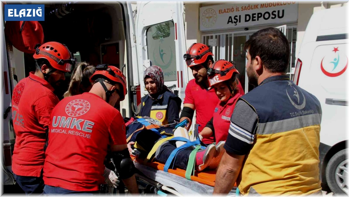 Sağlıkçılar bu kez arkadaşlarını kurtarmak için seferber oldu