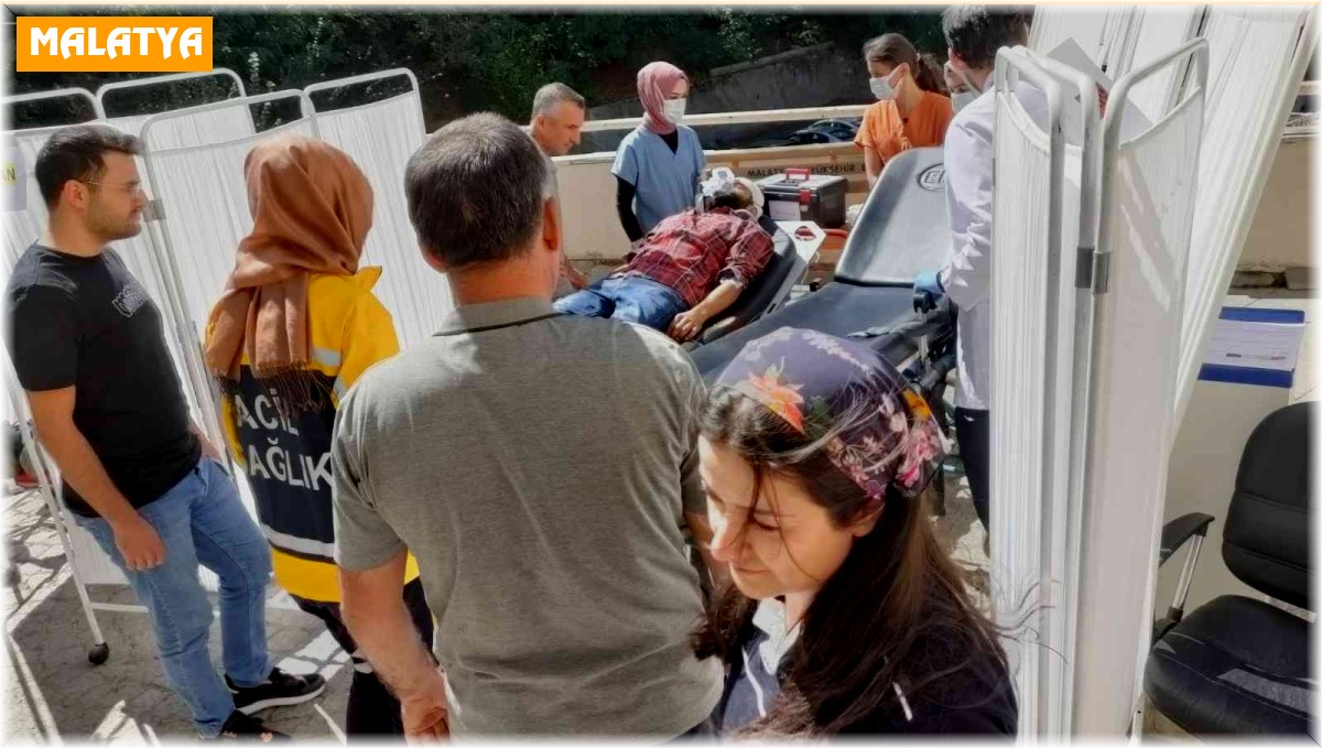 Sağlıkçılara afet eğitimi