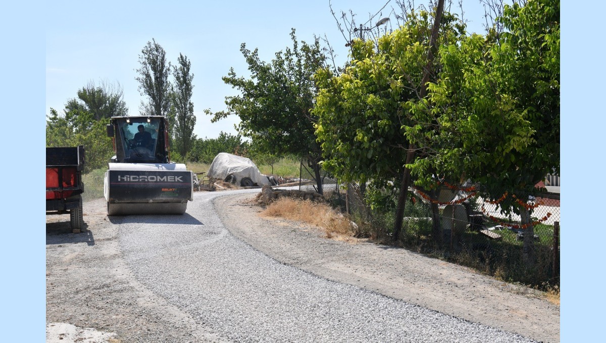 Şahnahan yolları baştan aşağı yenileniyor
