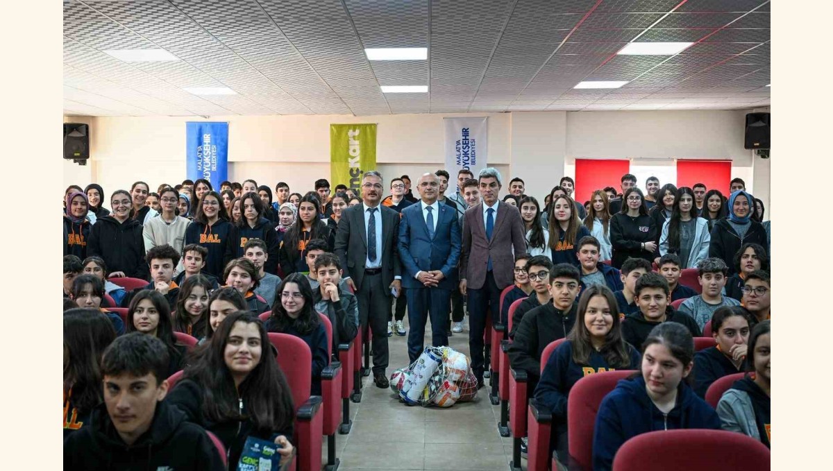 Sami Er: "Gençler için tüm imkânlarımızı seferber ediyoruz"