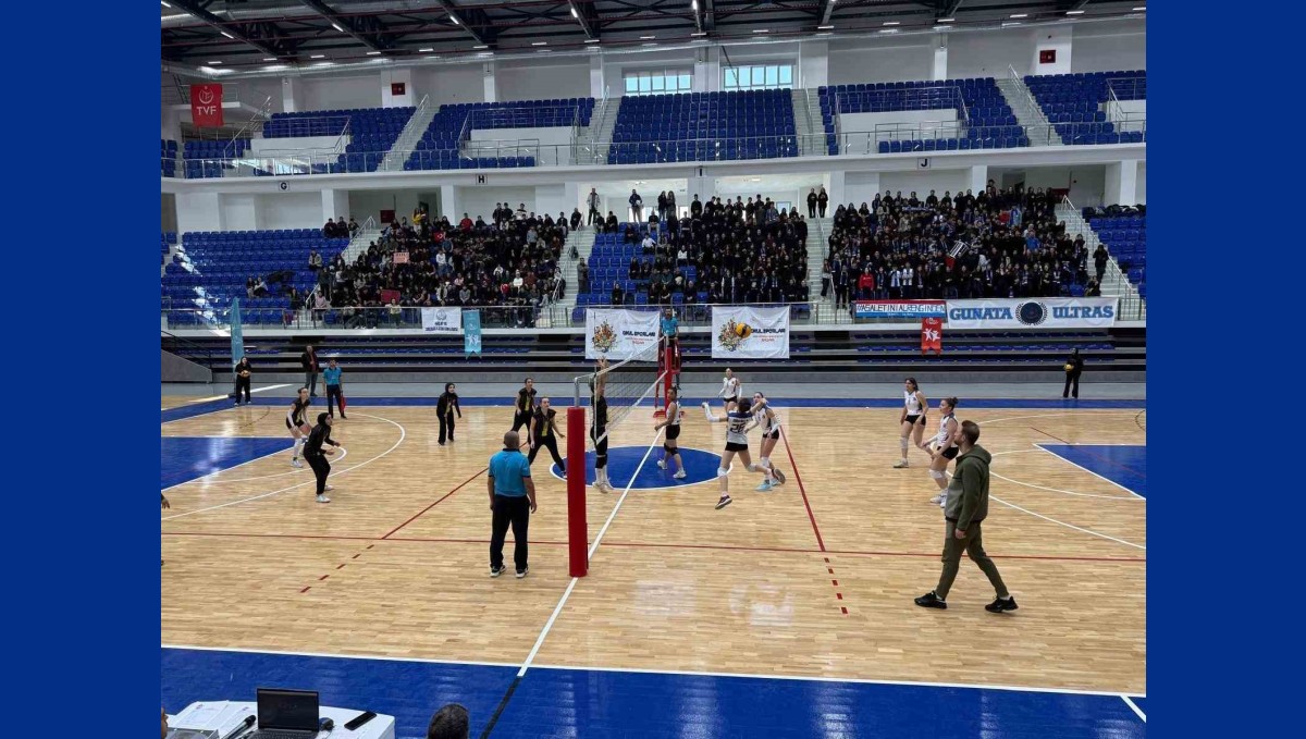 Şampiyonluk kupası Şehriban Günata'nın