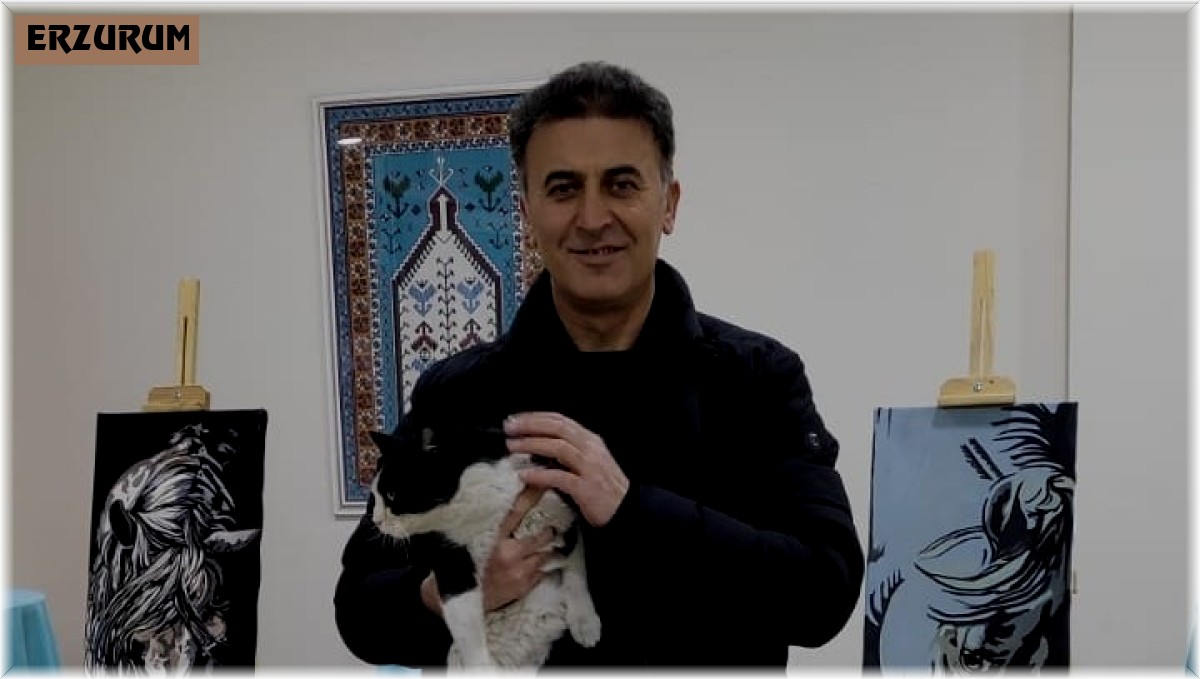 Sanatçı Çiçek'in Sergisi "Doğuyorum" büyük ilgi gördü