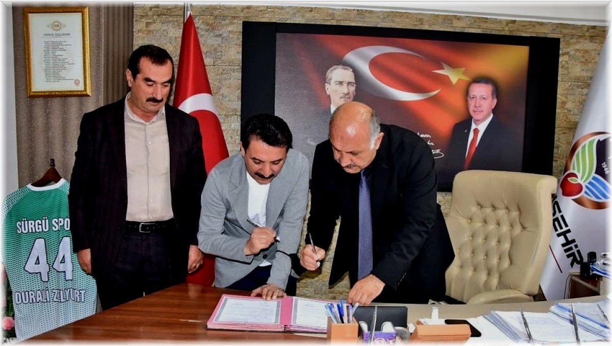 Sanatçı Latif Doğan'dan Doğanşehir'e taziye evi