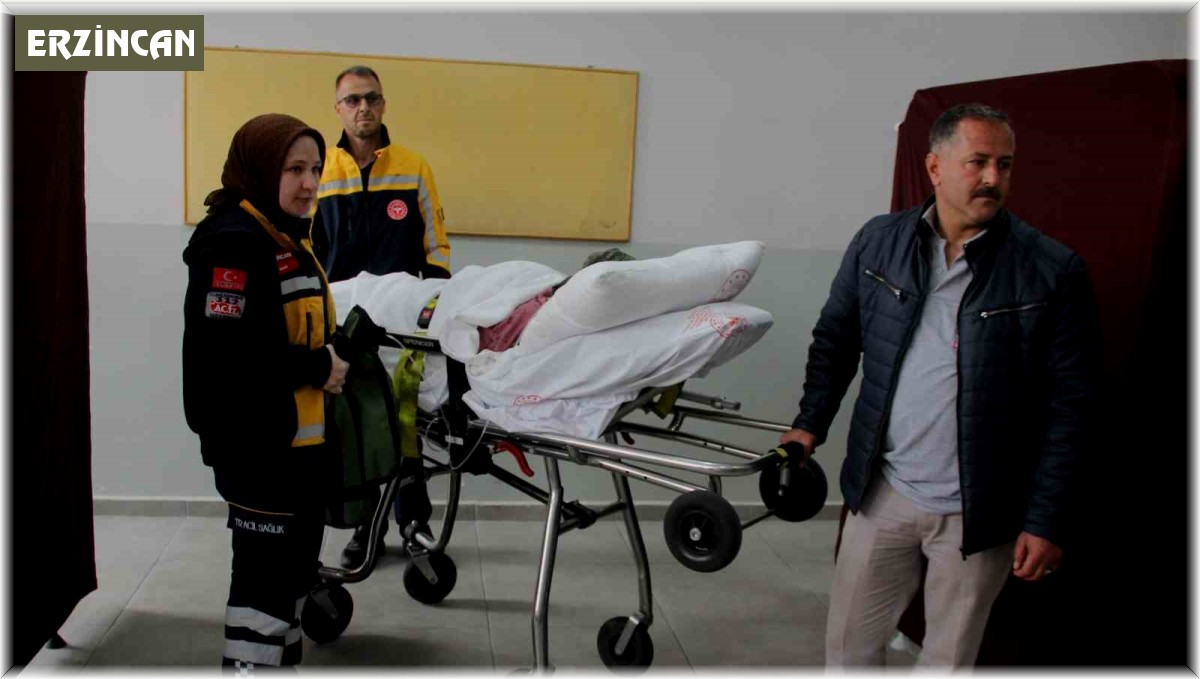 Sandığa gitmekte zorlanan hastaların yardımına sağlık ekipleri yetişecek