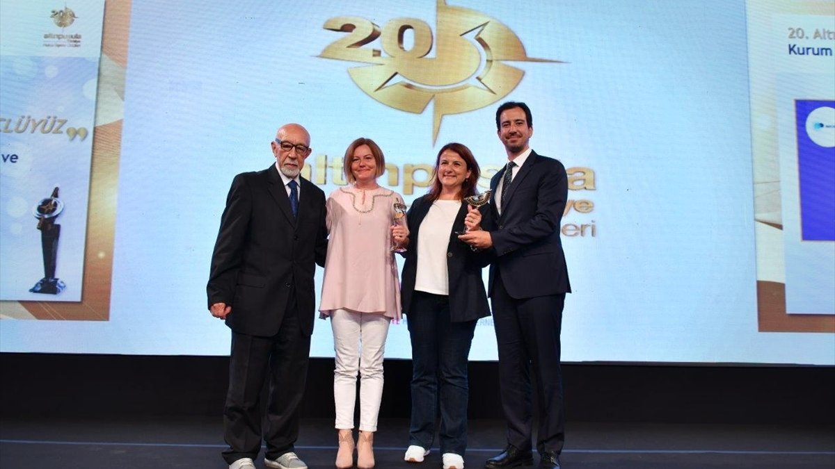 Sanofi Türkiye'nin "Hep Birlikte Güçlüyüz" projesine Altın Pusula ödülü