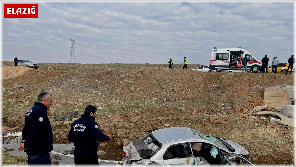 Şarampole yuvarlanan otomobil hurdaya döndü: 2 yaralı