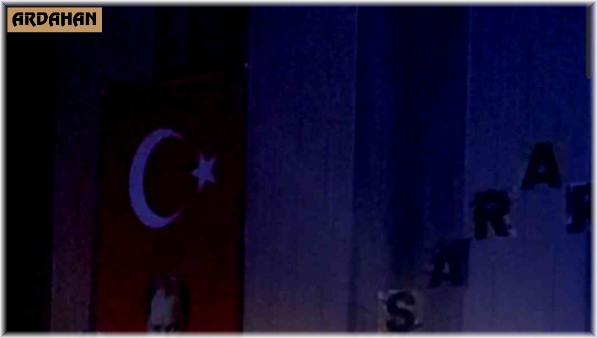 'Sararmış Yapraklar' müzikli şiir dinletisi düzenlendi