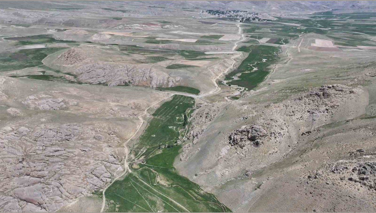 Saray'da 593 hektar arazi suya kavuşuyor