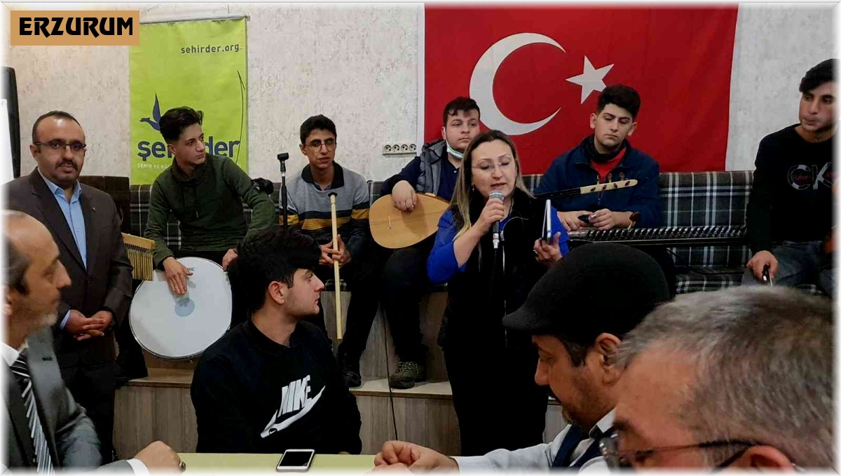 "Sarı Salkım Şiir Akşamları" programı düzenlendi