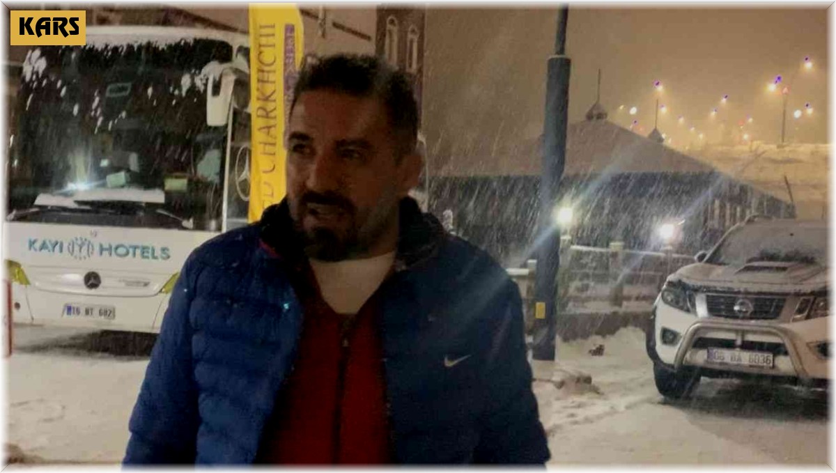 Sarıkamış'a beklenen kar geldi