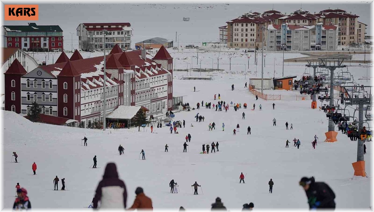 Sarıkamış Cıbıltepe Kayak Merkezi cıvıl cıvıl