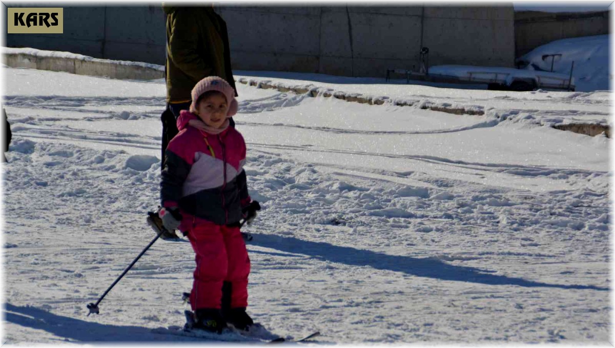 Sarıkamış Kayak Merkezi İranlı turistlerin uğrak yeri oldu