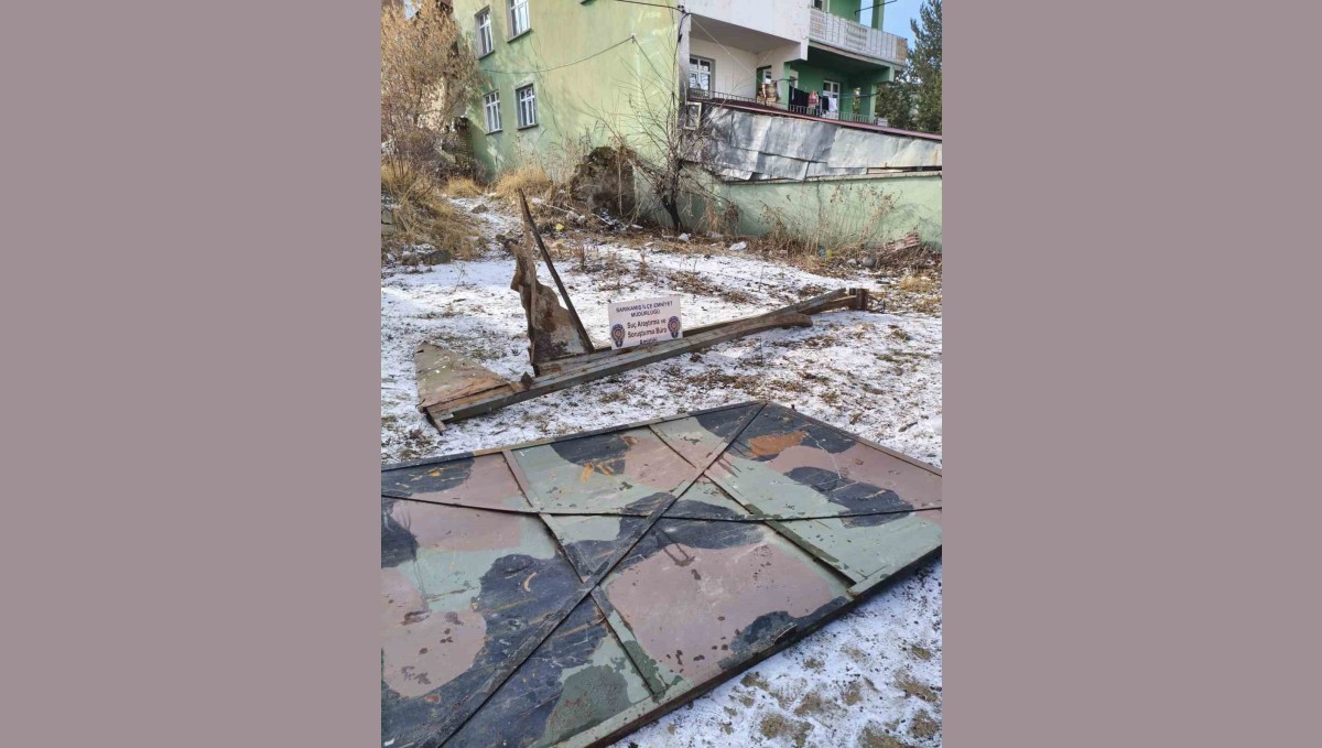 Sarıkamış'ta askeriyeden hurda malzeme çalan 2 kişi tutuklandı