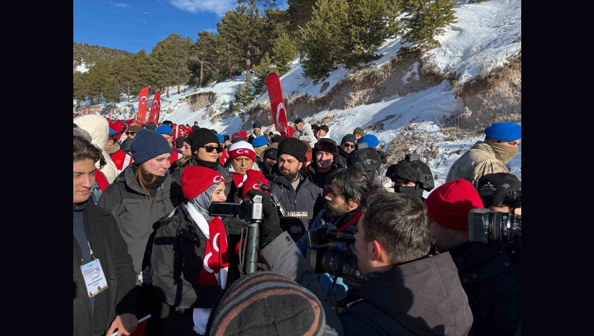 Sarıkamış'ta "Bu toprakta izin var" temasıyla devlet erkânı, şehit yakınları ve gaziler tek yürek oldu