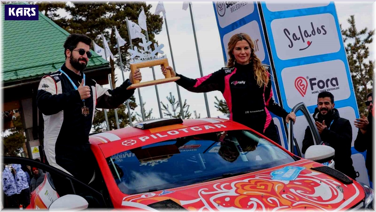 Sarıkamış'ta kar rallisinde kadın pilot ilk 10'a girdi