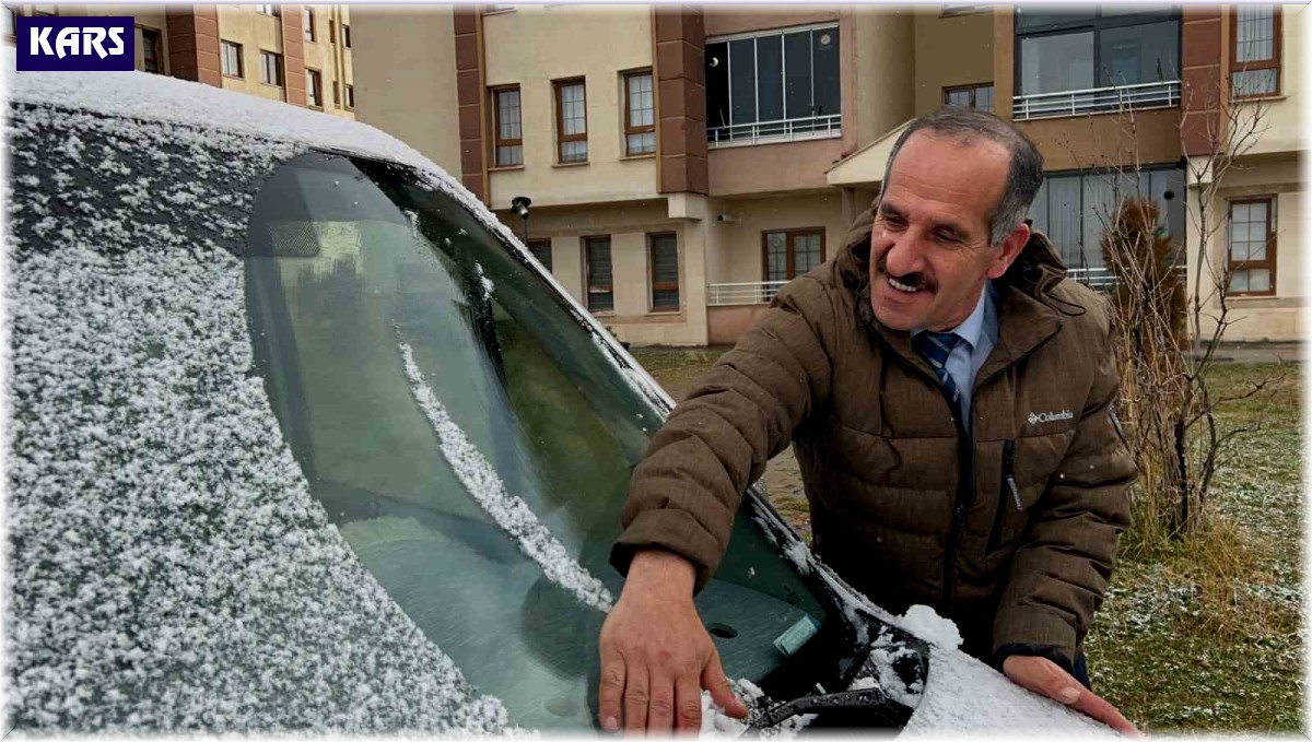 Sarıkamış'ta kar yağışı etkili oldu