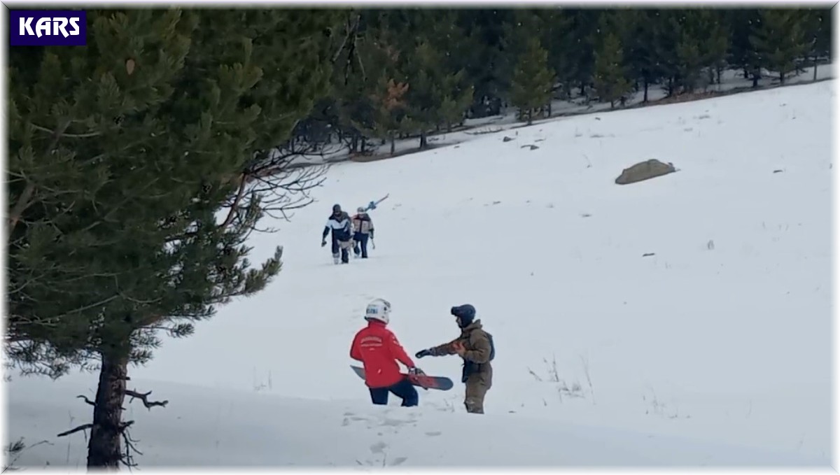 Sarıkamış'ta kaybolan İranlı kayakçıları JAK buldu