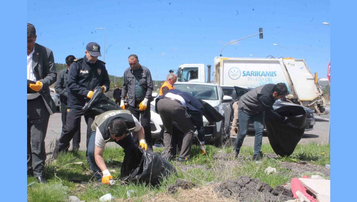 Sarıkamış'ta temiz çevre seferberliği