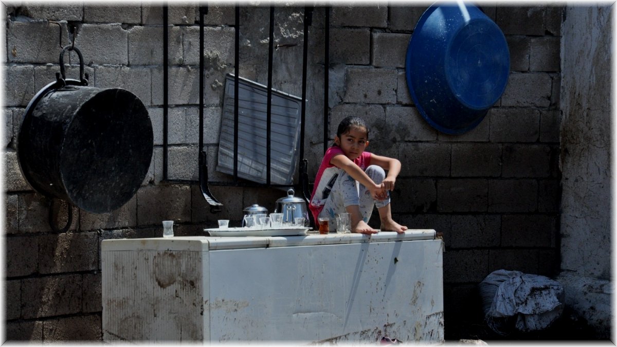 Sarıkamış’ta selden 33 ev, 7 araç hasar gördü