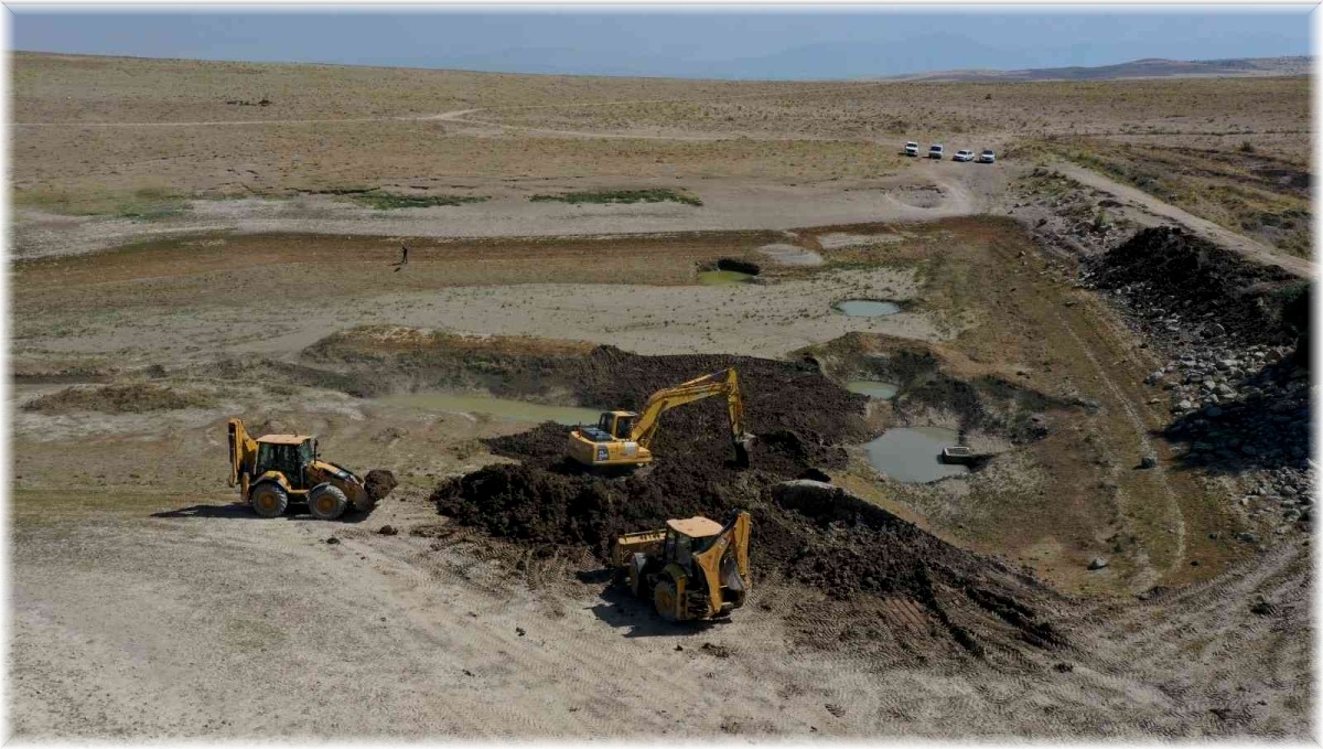 Sarımehmet Barajı'nın suyu tarım arazileriyle buluşuyor
