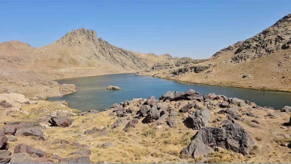 Sat Gölleri doğa tutkunlarını hayran bırakıyor