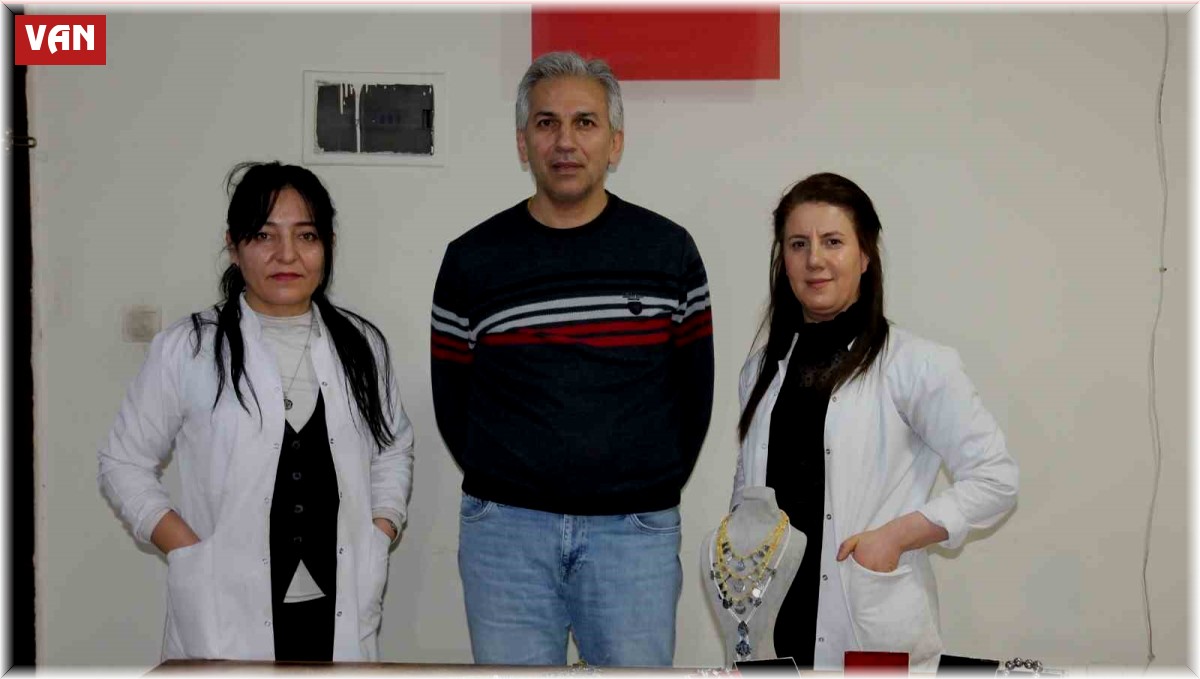 Savatlı gümüş usta ellerde hayat buluyor