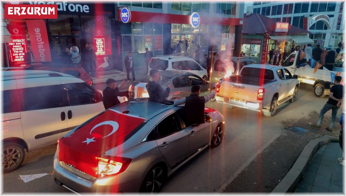 Seçim sonrası Aşkale'de konvoy yapıldı