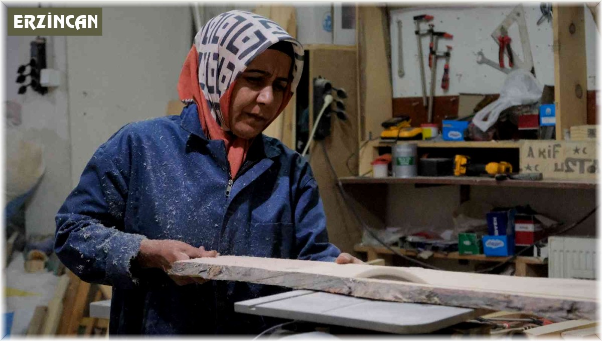 Sedir imalatı yapan kadın girişimci tek başına hem üretiyor hem onarıyor