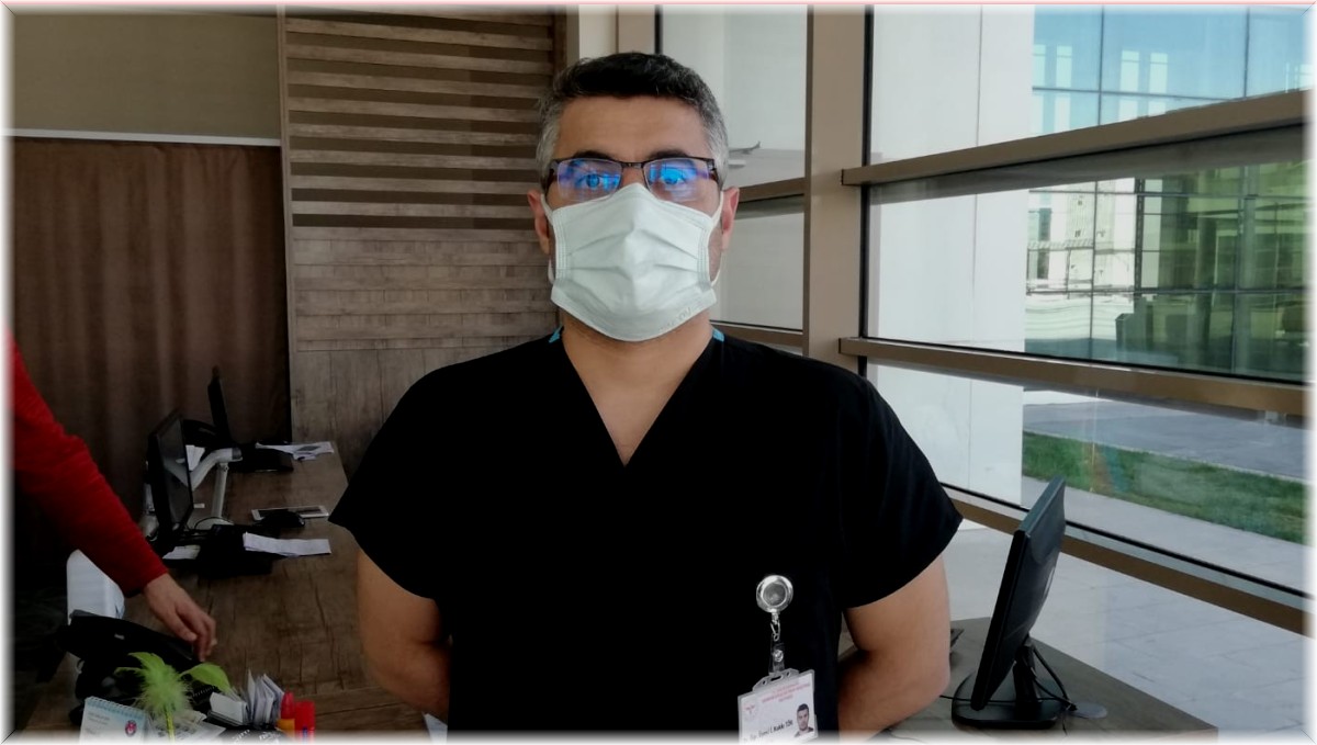 Şehir Hastanesi Başhekimi Doç. Dr. İbrahim Hakkı Tör, aşılamaya dikkat çekti