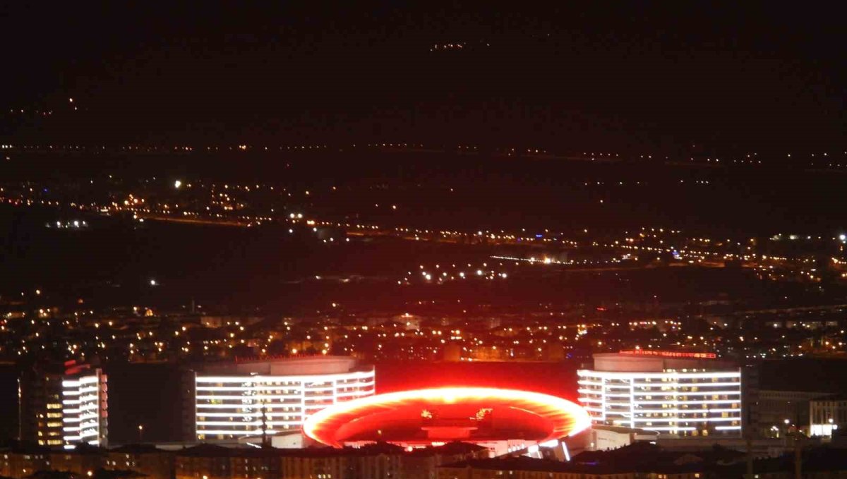 Şehir Hastanesi kapalı otoparkında aracı olanlara uyarı