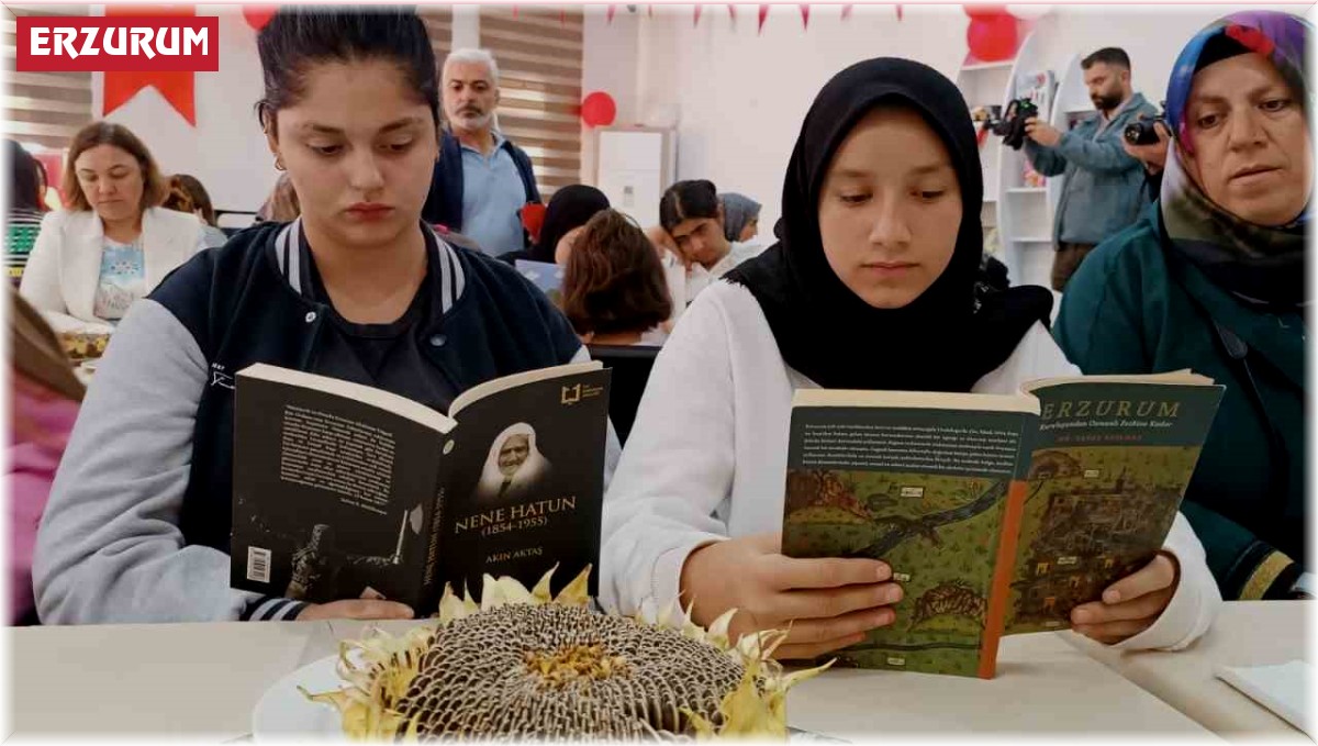 Şehit aileleri ve çocuklar "Şehitlerimizin Emanetiyle Birlikte Okuyoruz" etkinliğinde buluştu