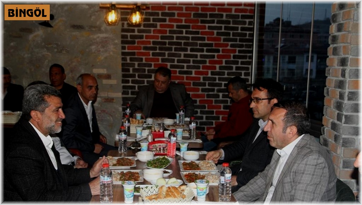 Şehit aileleri ve vatandaşlar iftarda buluştu