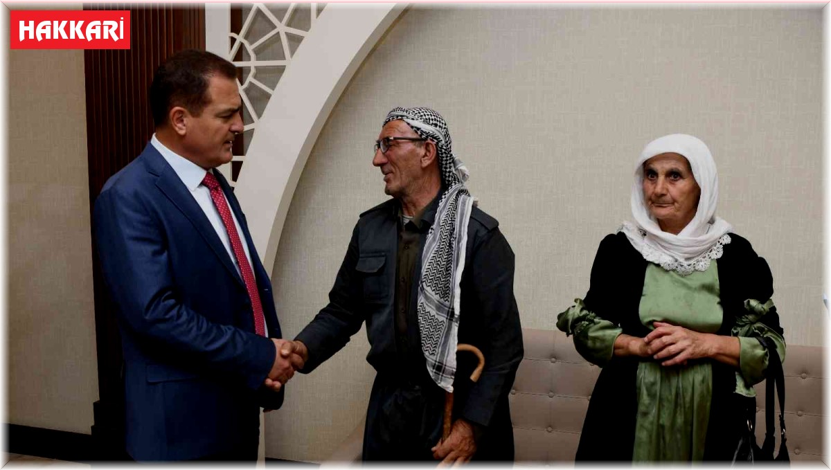 Şehit ailelerinden Vali Akbıyık'a ziyaret