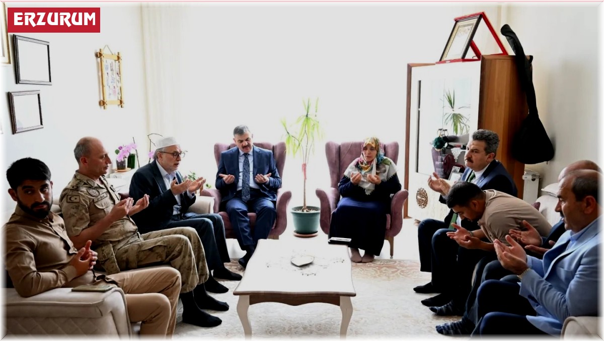 Şehit ailesine bayram ziyareti